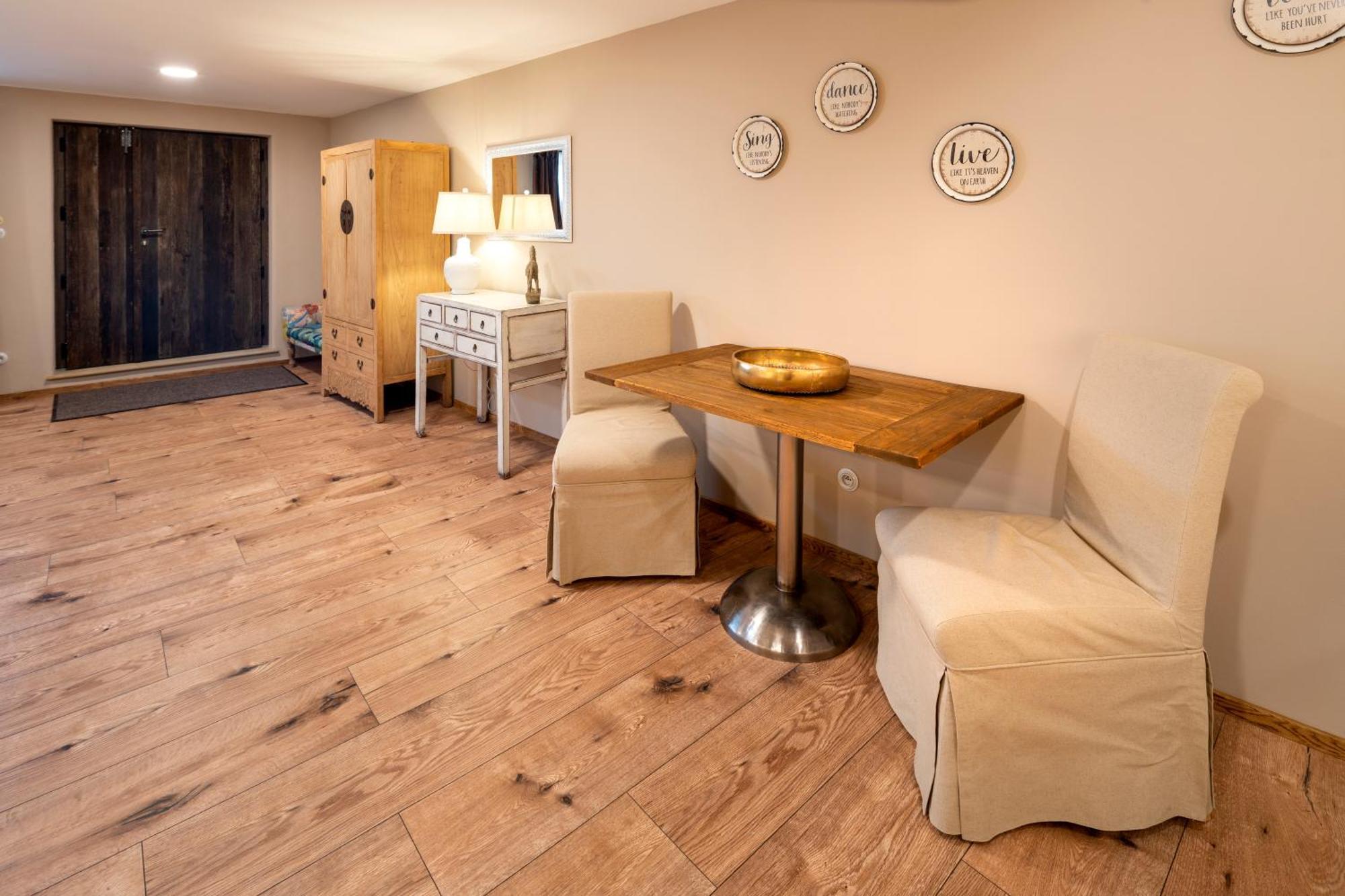 Prague West - Studio Chyne Terrace Екстериор снимка